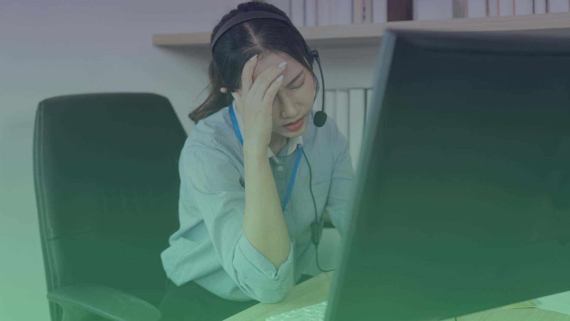 Real time anomaly detection call centre customer service