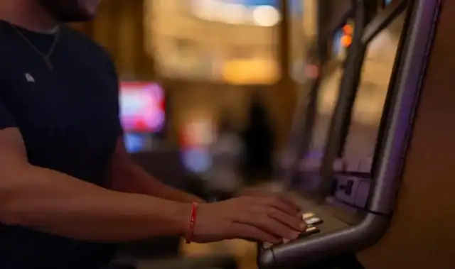 Tracking Codere's agent comments and highlighting issues in real time