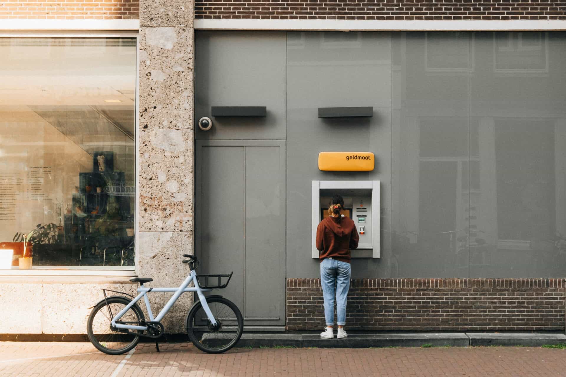 Financial services contact centre analytics